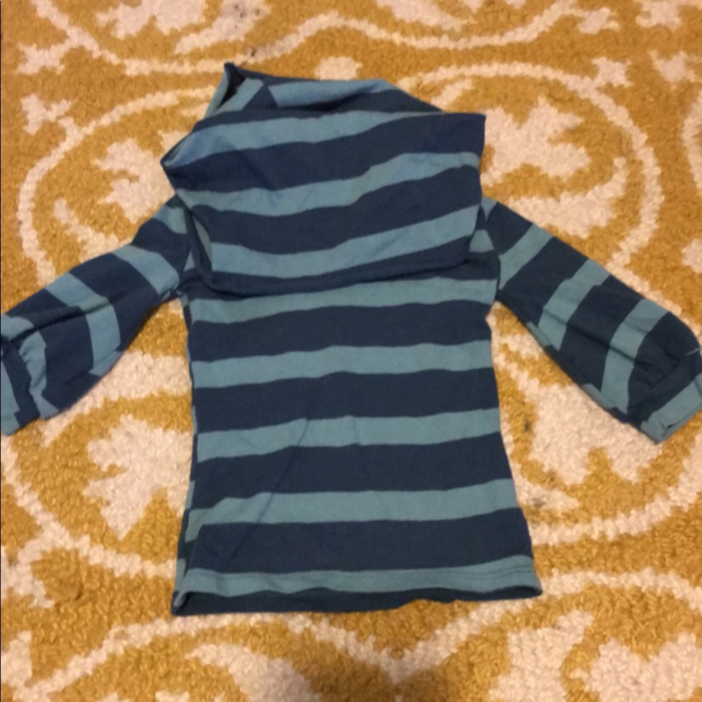 Persnickety scoop turtle neck